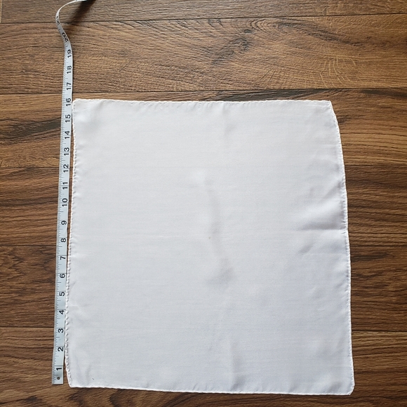 Silk pocket squares size 15 x 15 - Picture 6 of 9